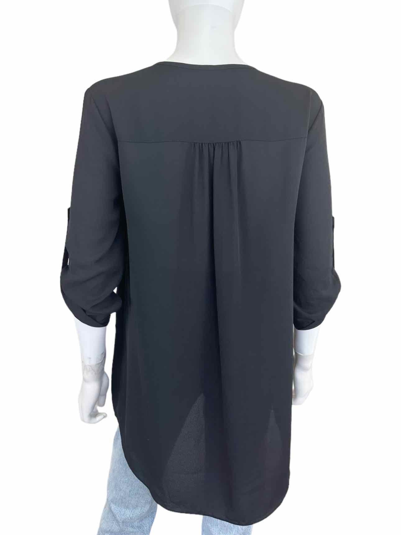 Karen Kane NWT Black Split Neck Blouse Size S