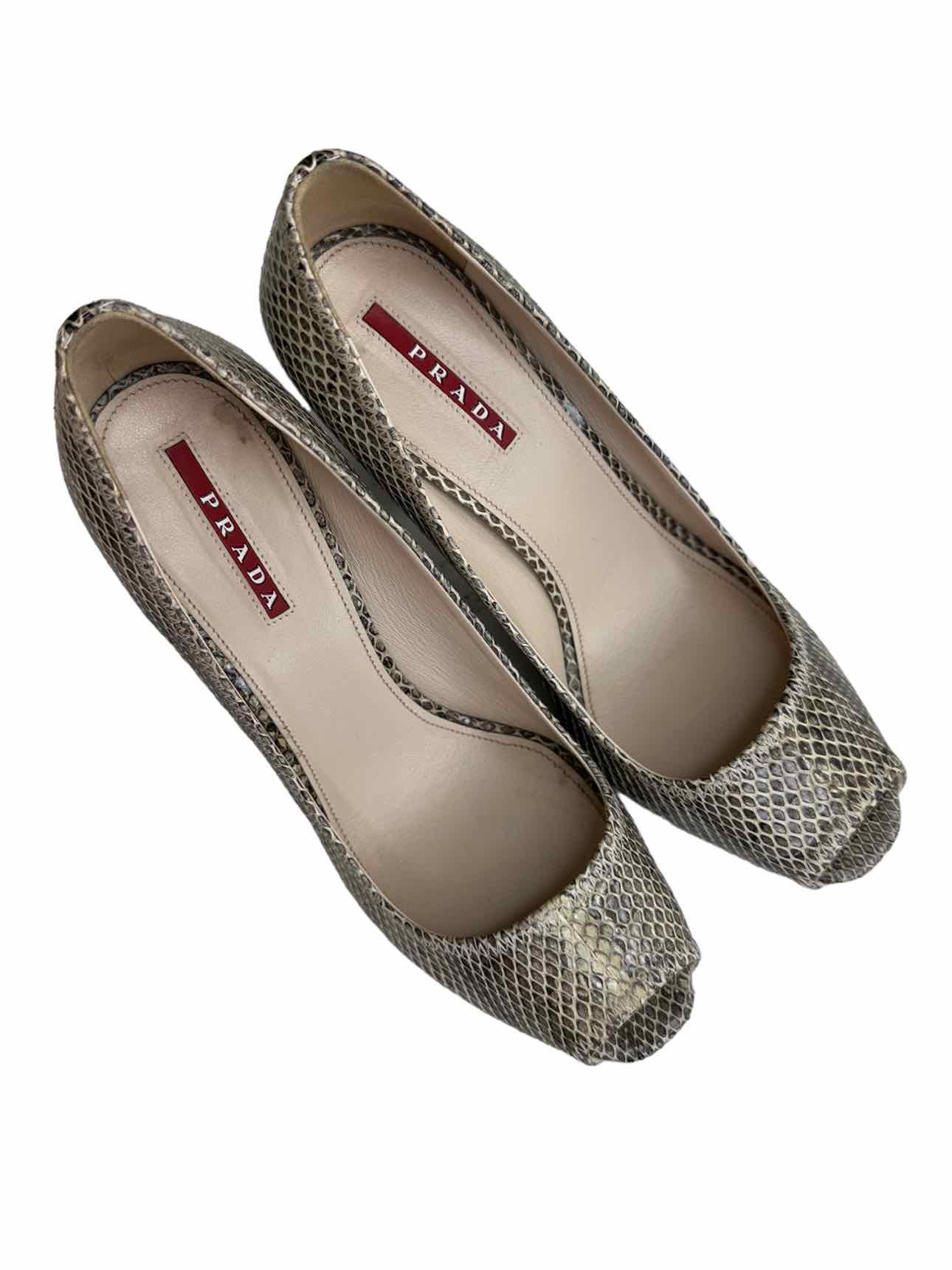 PRADA Donna Miele Genuine Snakeskin Pumps Size 37.5