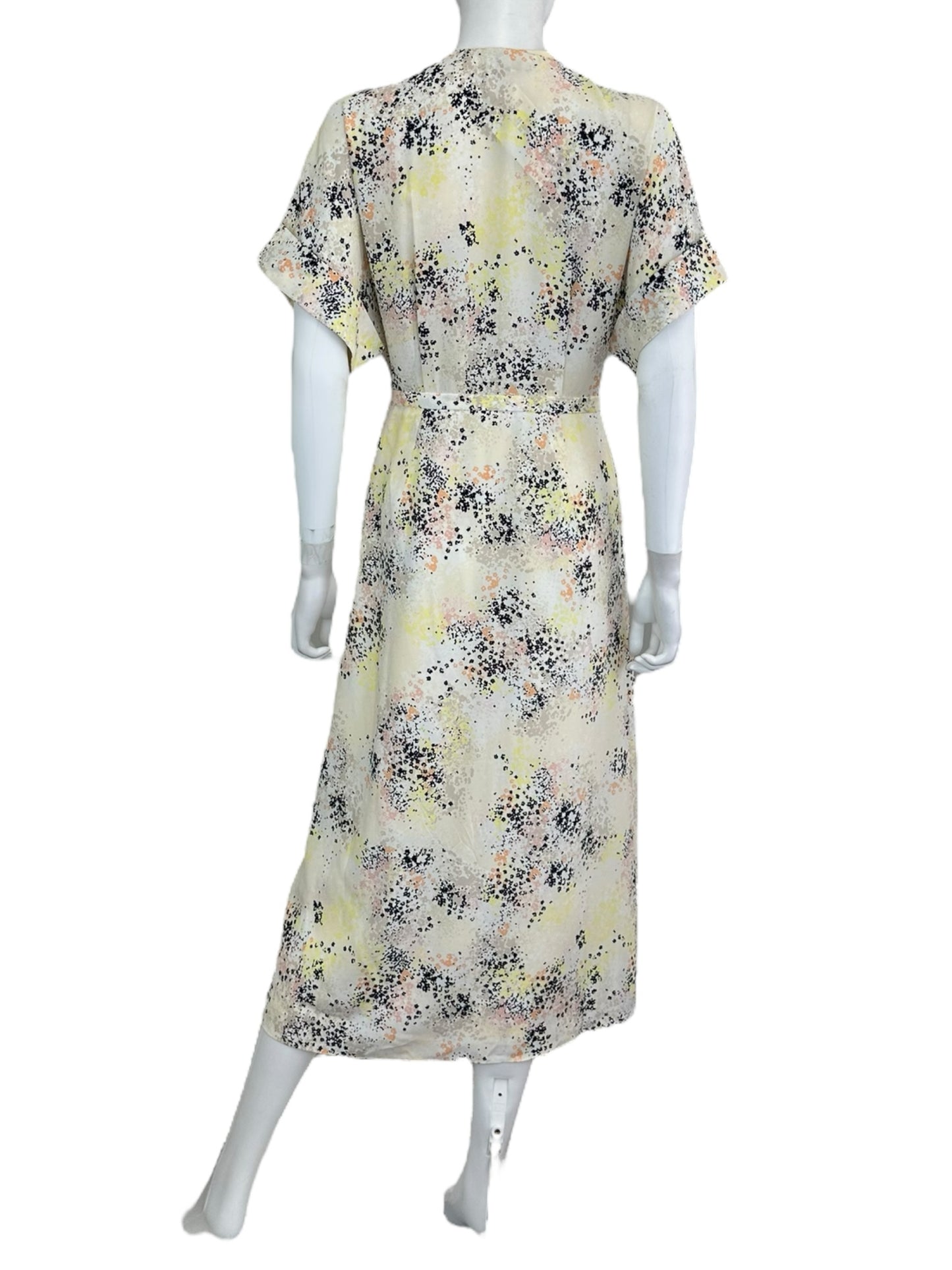 EQUIPMENT Silk Cream Dress Size 4