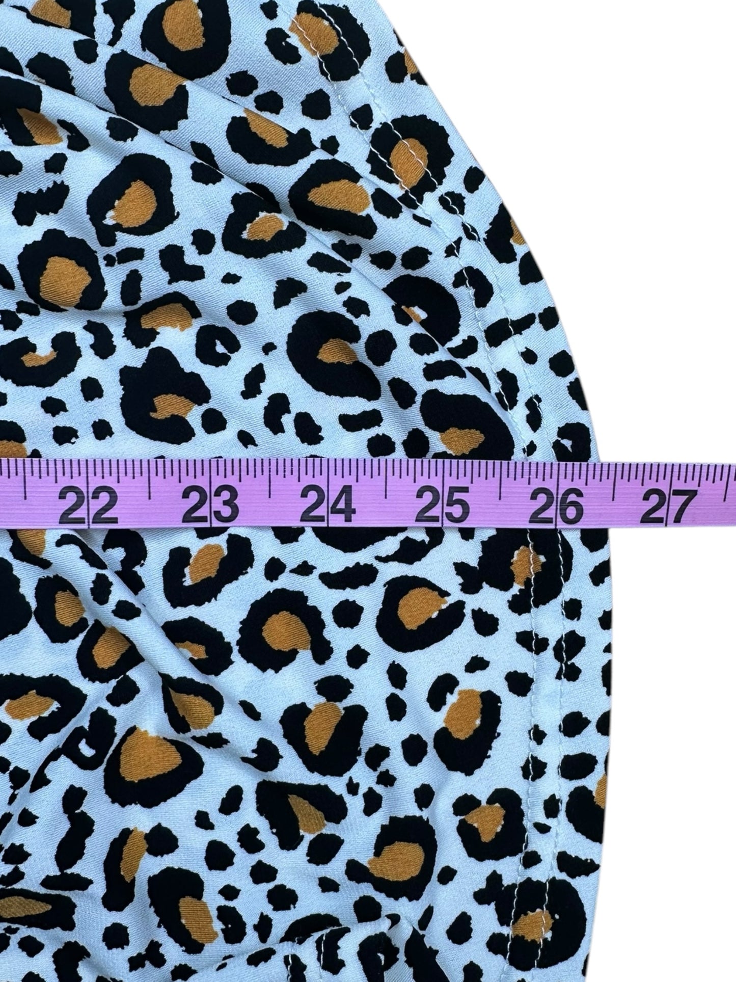 TAHARI NWT Snow Leopard Wrap Top Size M