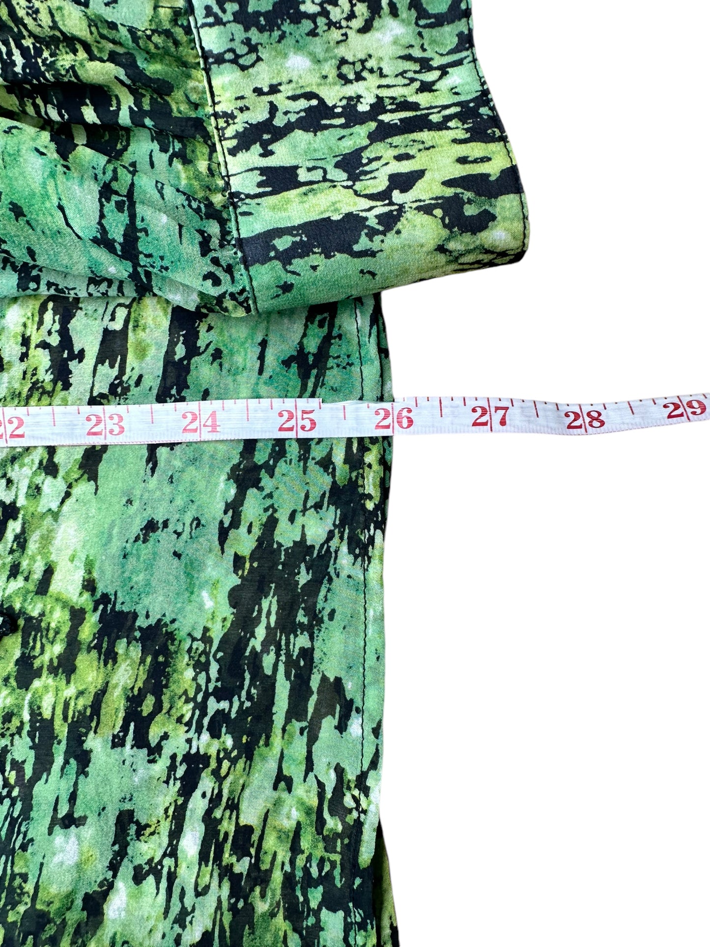 BCBGMAXAZRIA 100% Silk Green Printed Blouse Size M