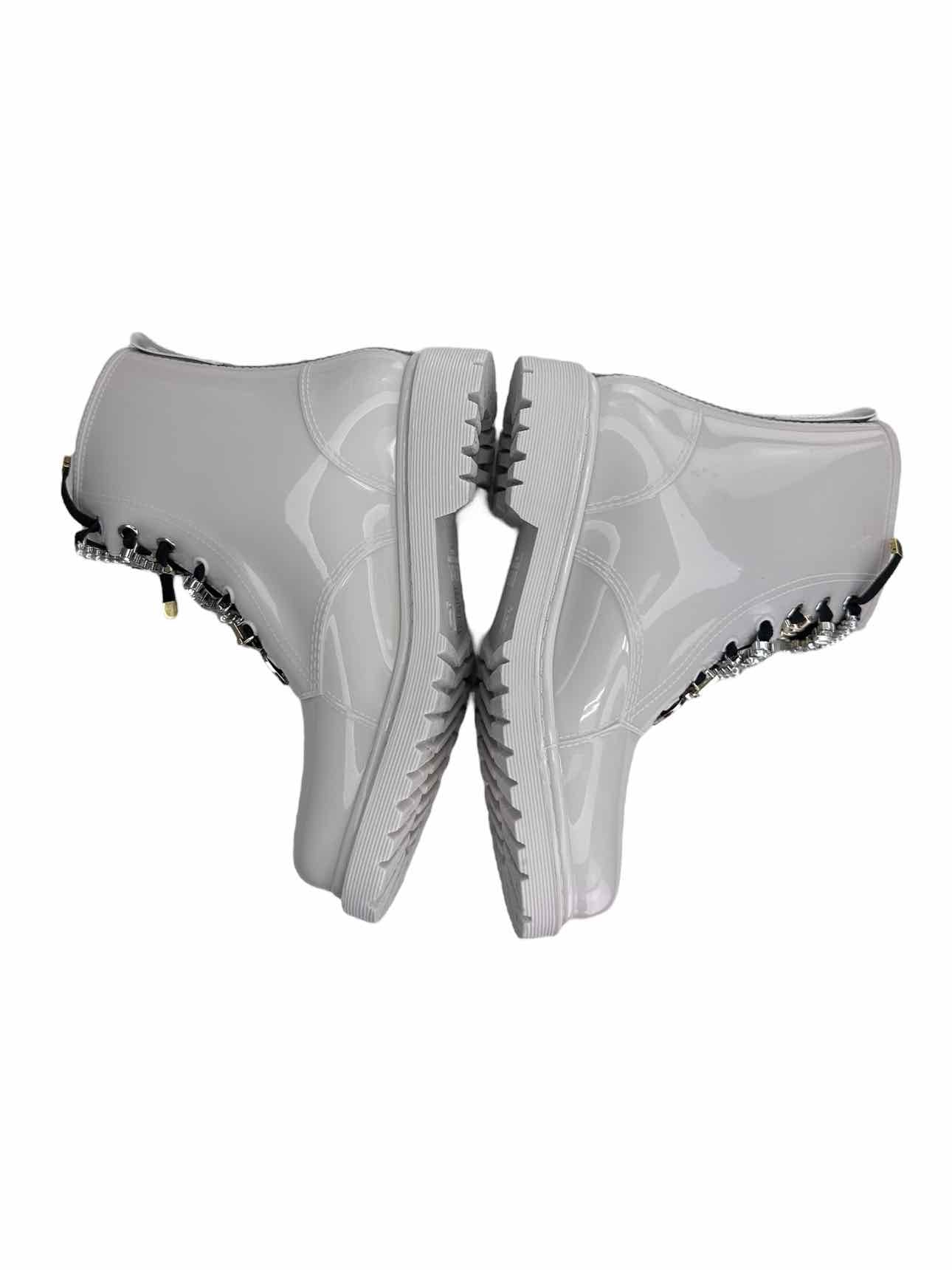 KARL LAGERFELD NWT White TOPANGA Rubber Boots Size 9