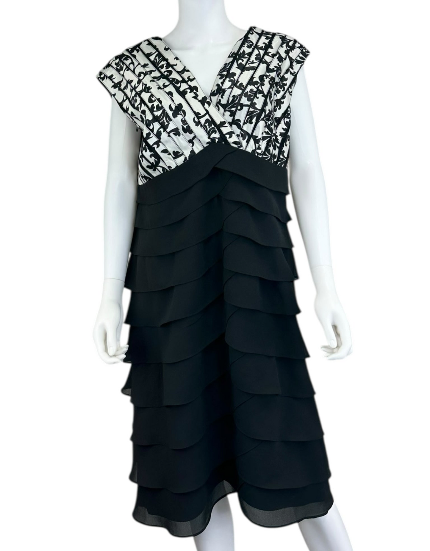 NWT Dress Barn Black and White Cocktail Dress Size 16W