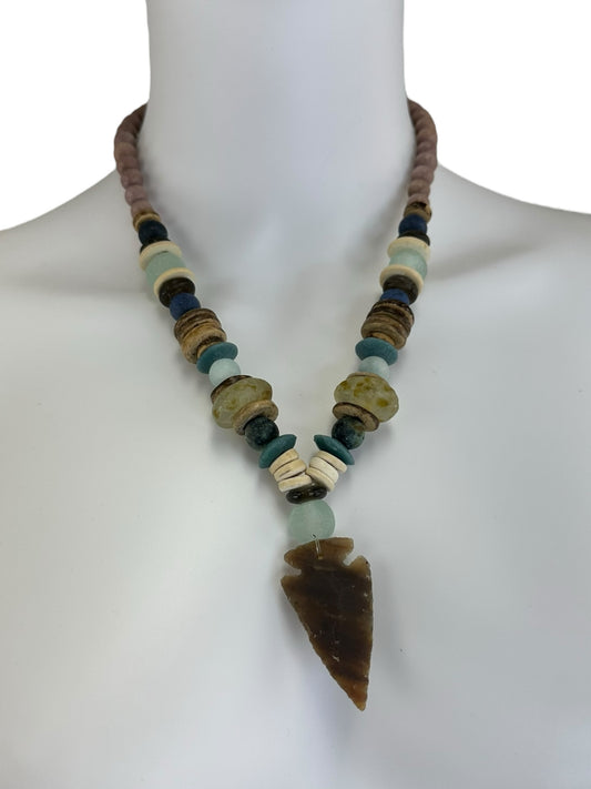 Twine & Twig Beaded Arrow head Necklace