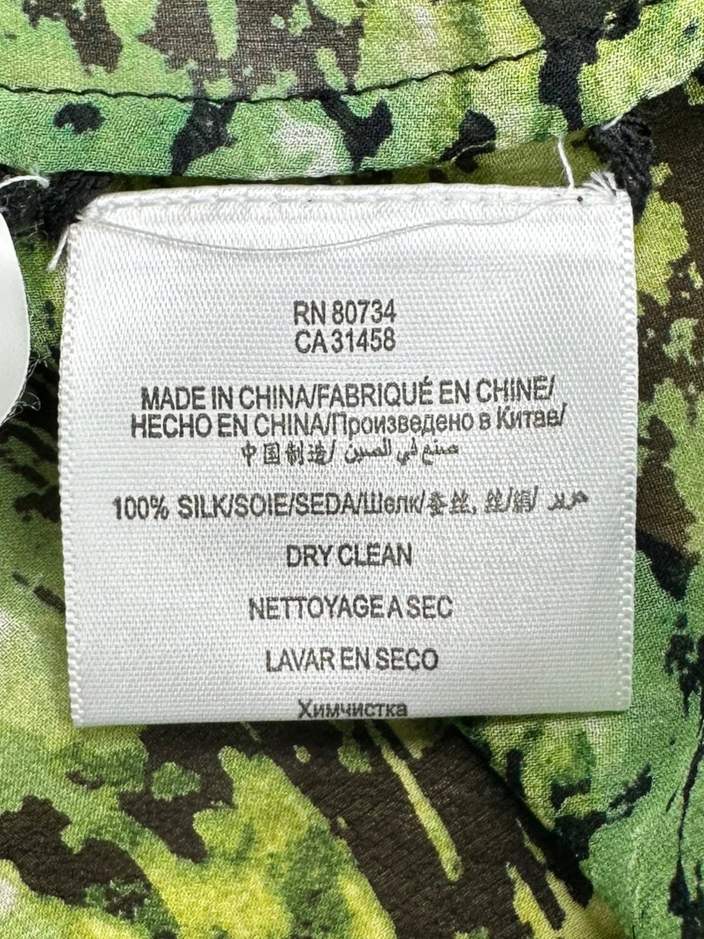 BCBGMAXAZRIA 100% Silk Green Printed Blouse Size M