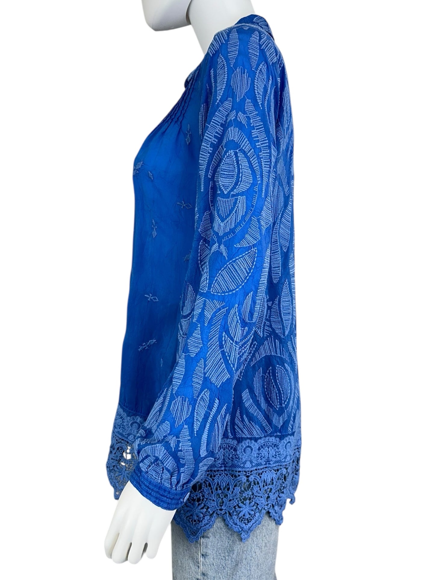 Johnny Was Blue Embroidered Button-Down Size XS