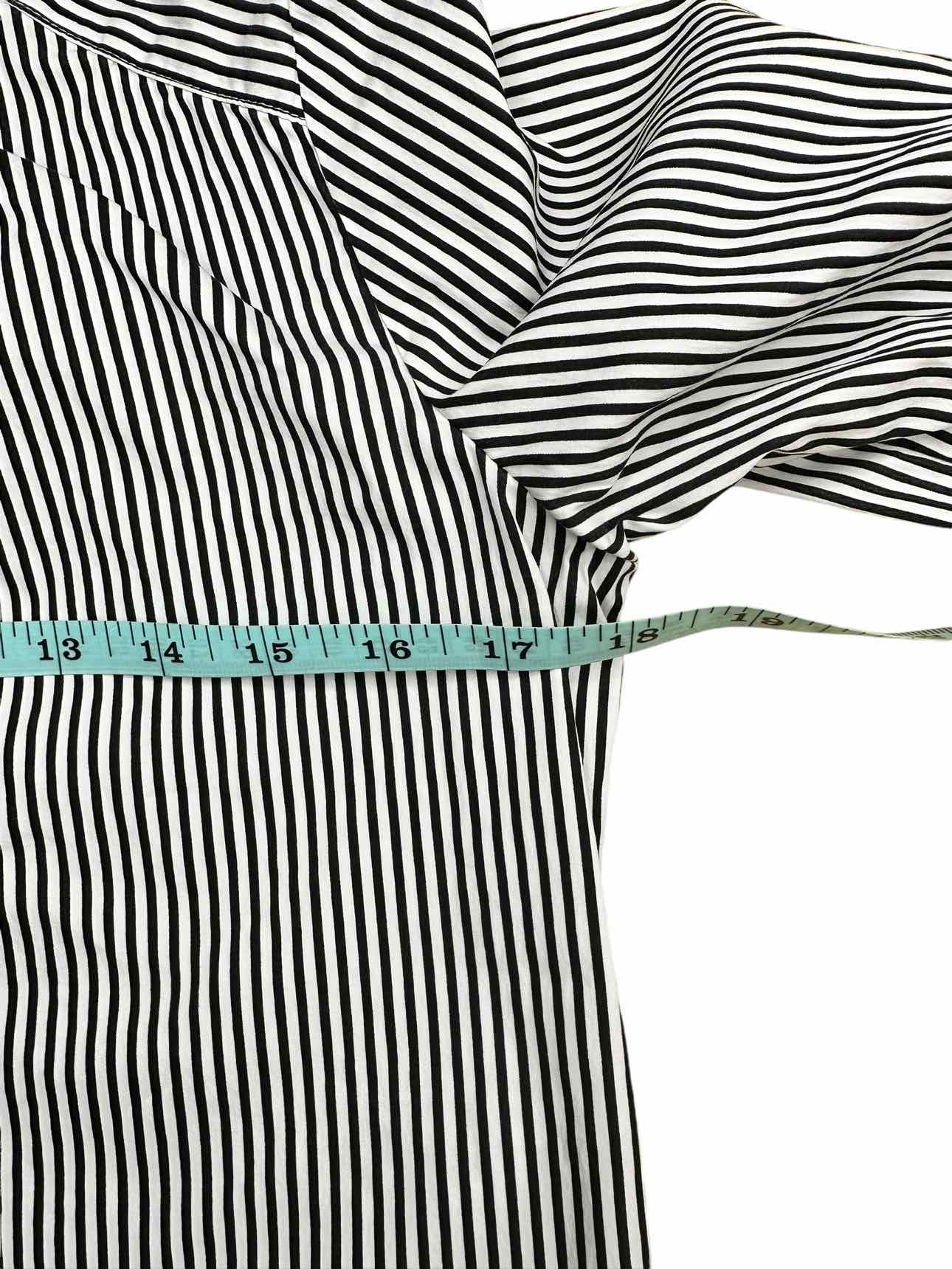 J. McLaughlin Gray and White Striped Blouse Size XS