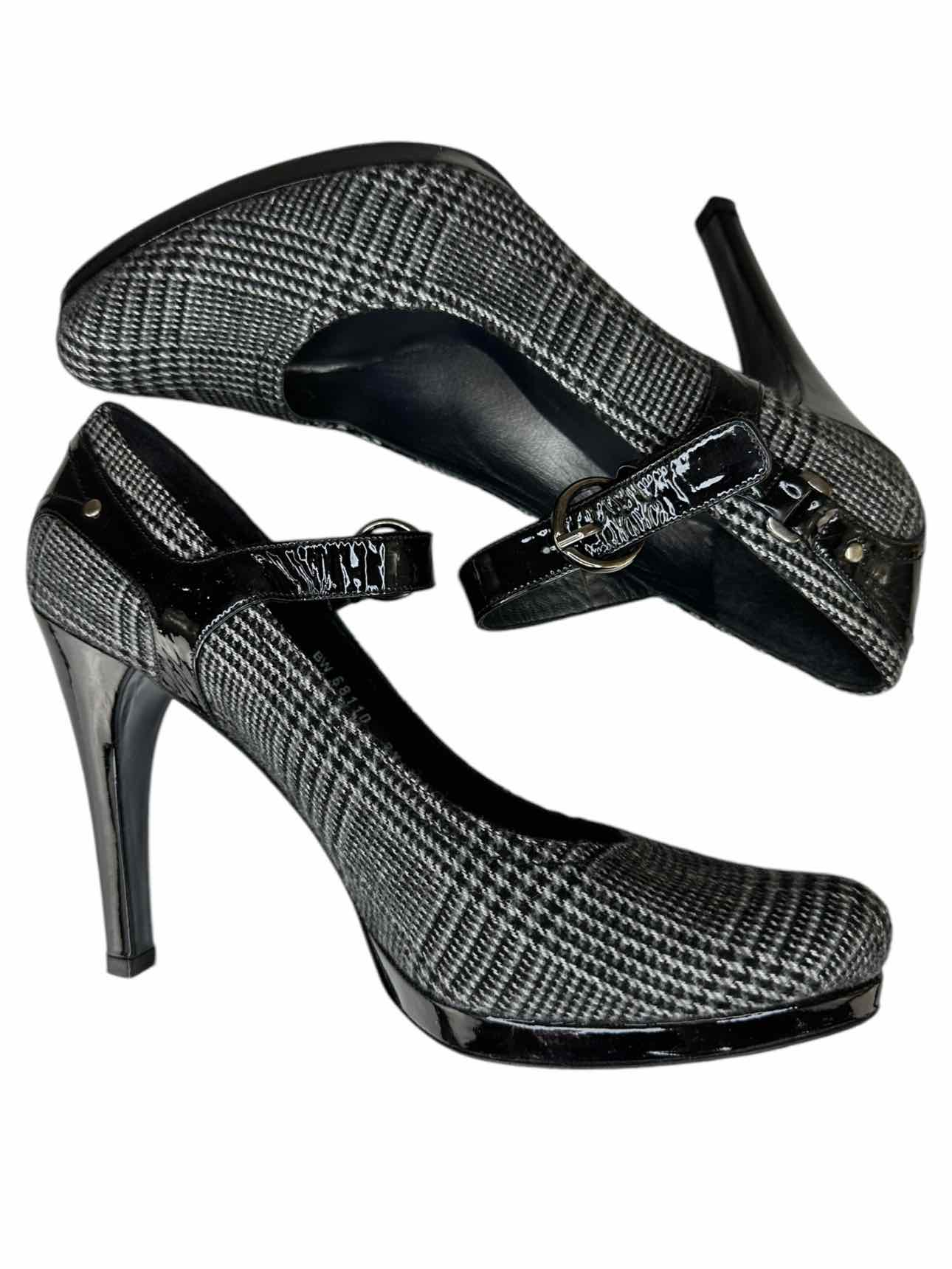 Stuart Weitzman Wool Plaid Pumps Size 8.5