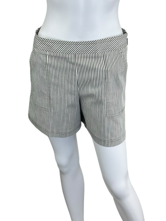 TRINA TURK NWT Green Striped Shorts Size 2