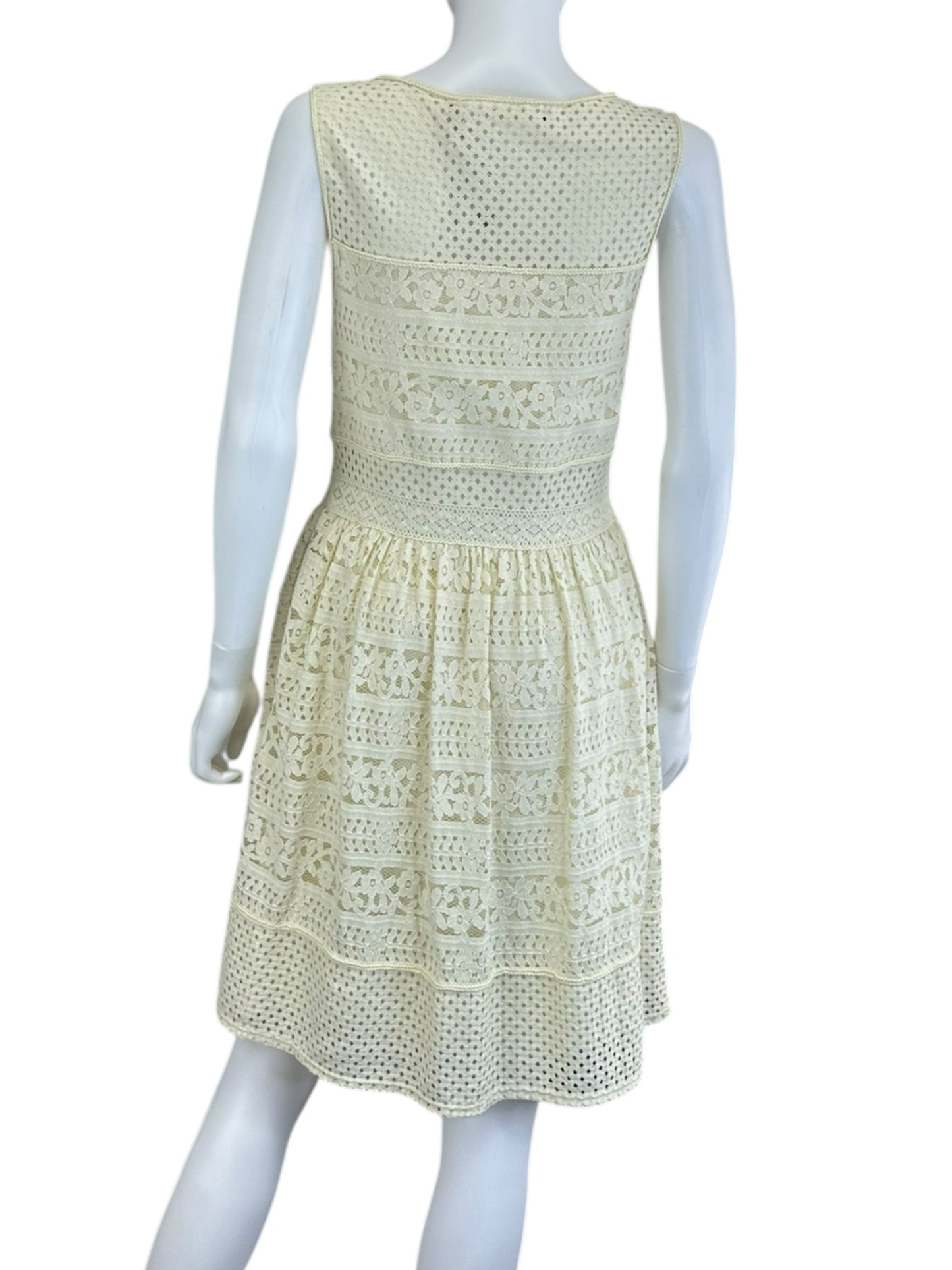 chelsea & violet Ivory Dress Size M
