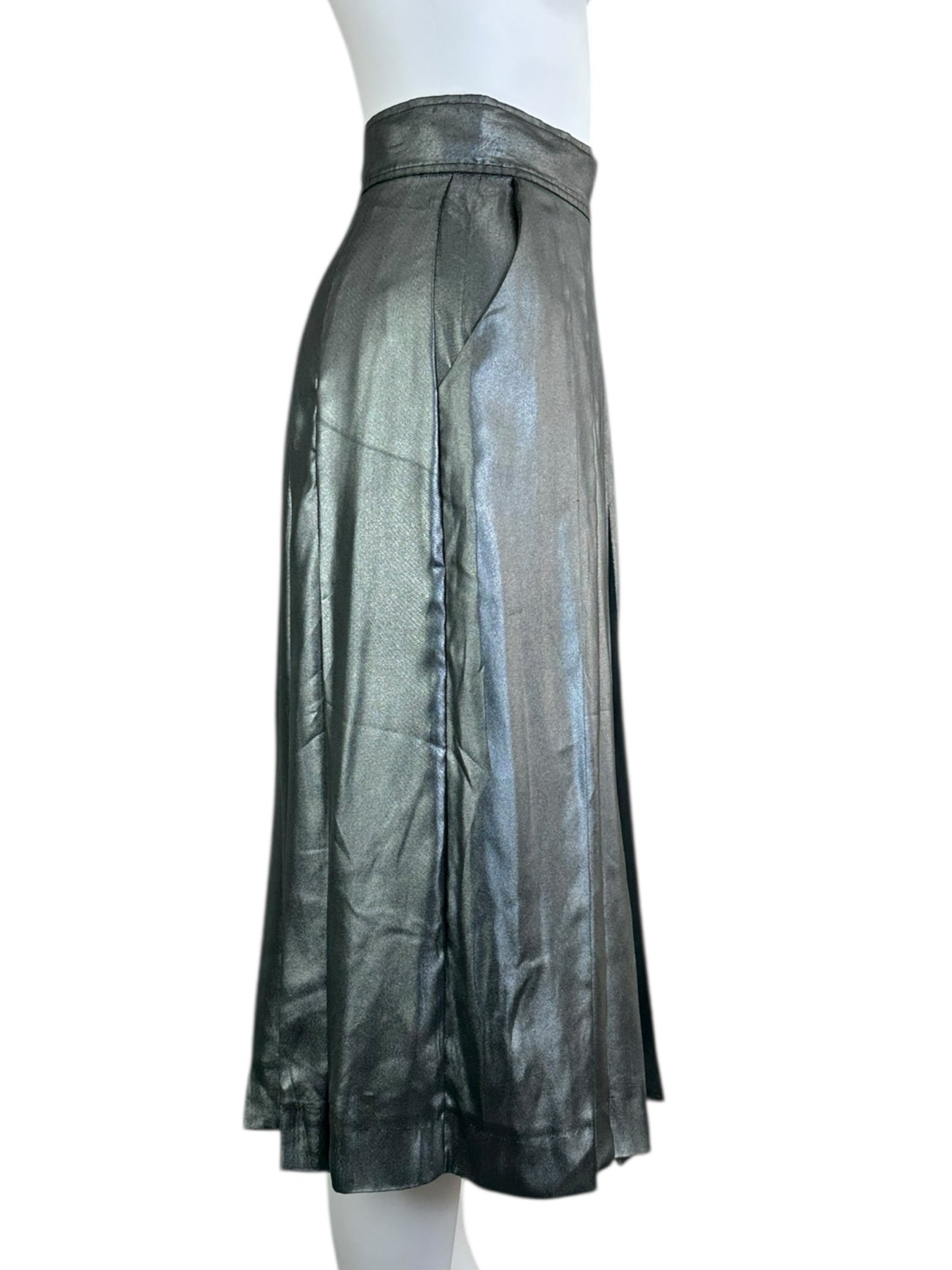 EQUIPMENT Metallic Silver Pleated Culottes Size S