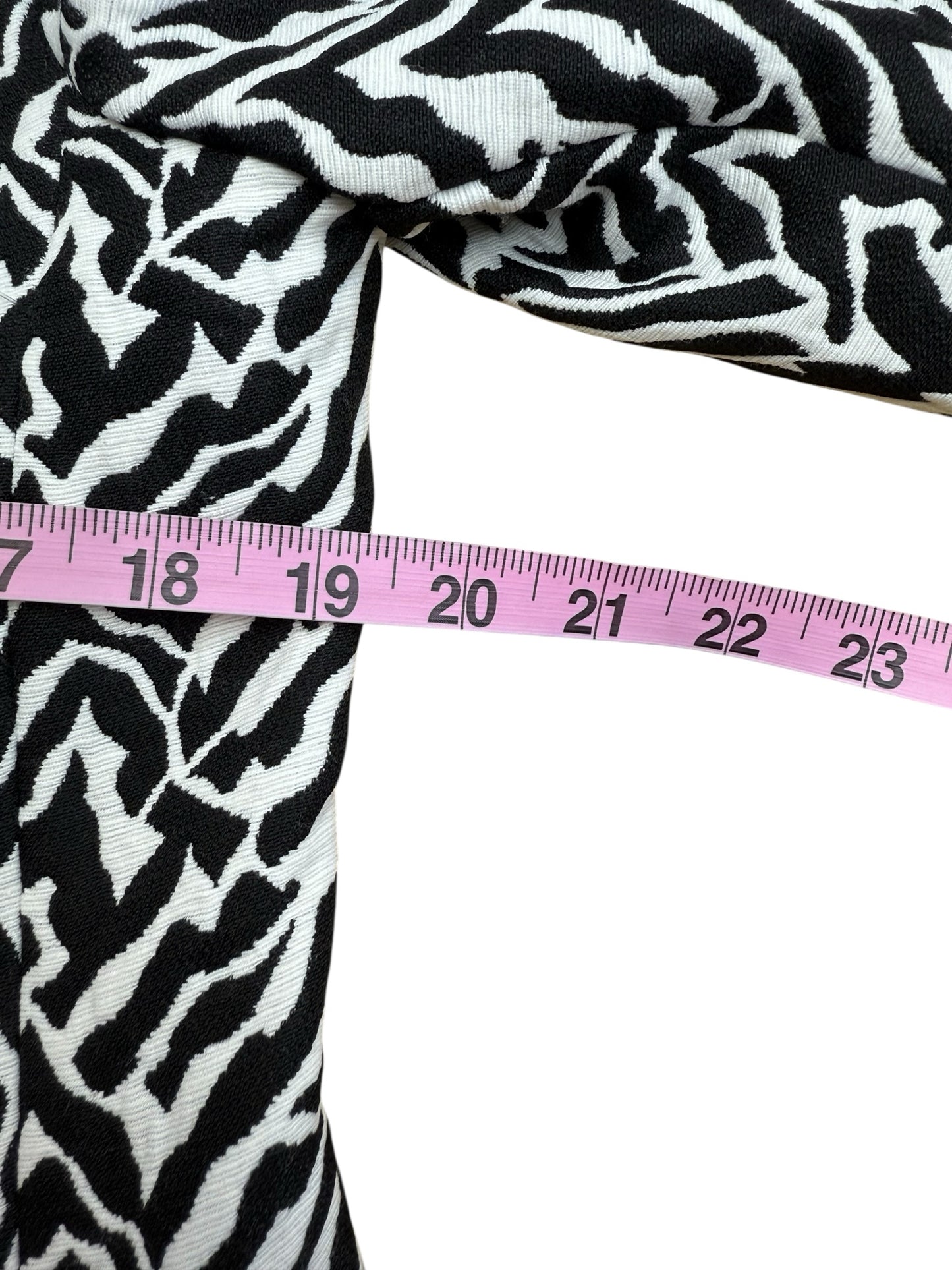 Chico's NWT Zebra Jacquard Topper Coat Size M