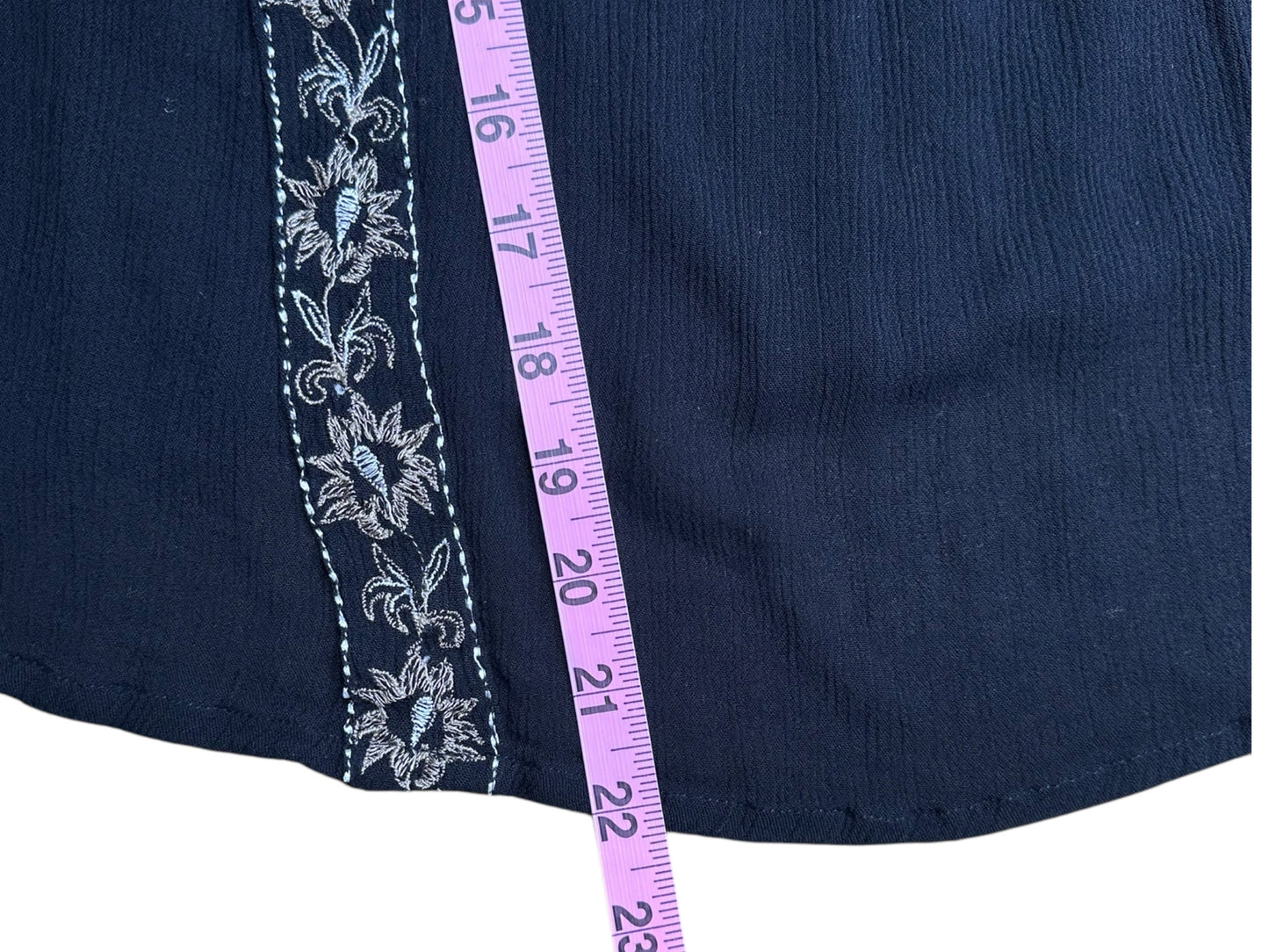 ELIE TAHARI Black Embroidered Blouse Size L