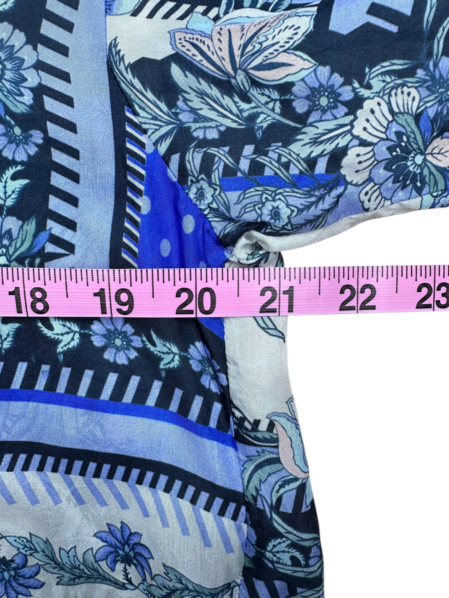 Johnny Was 100% Silk Blue Floral Print Blouse Size S