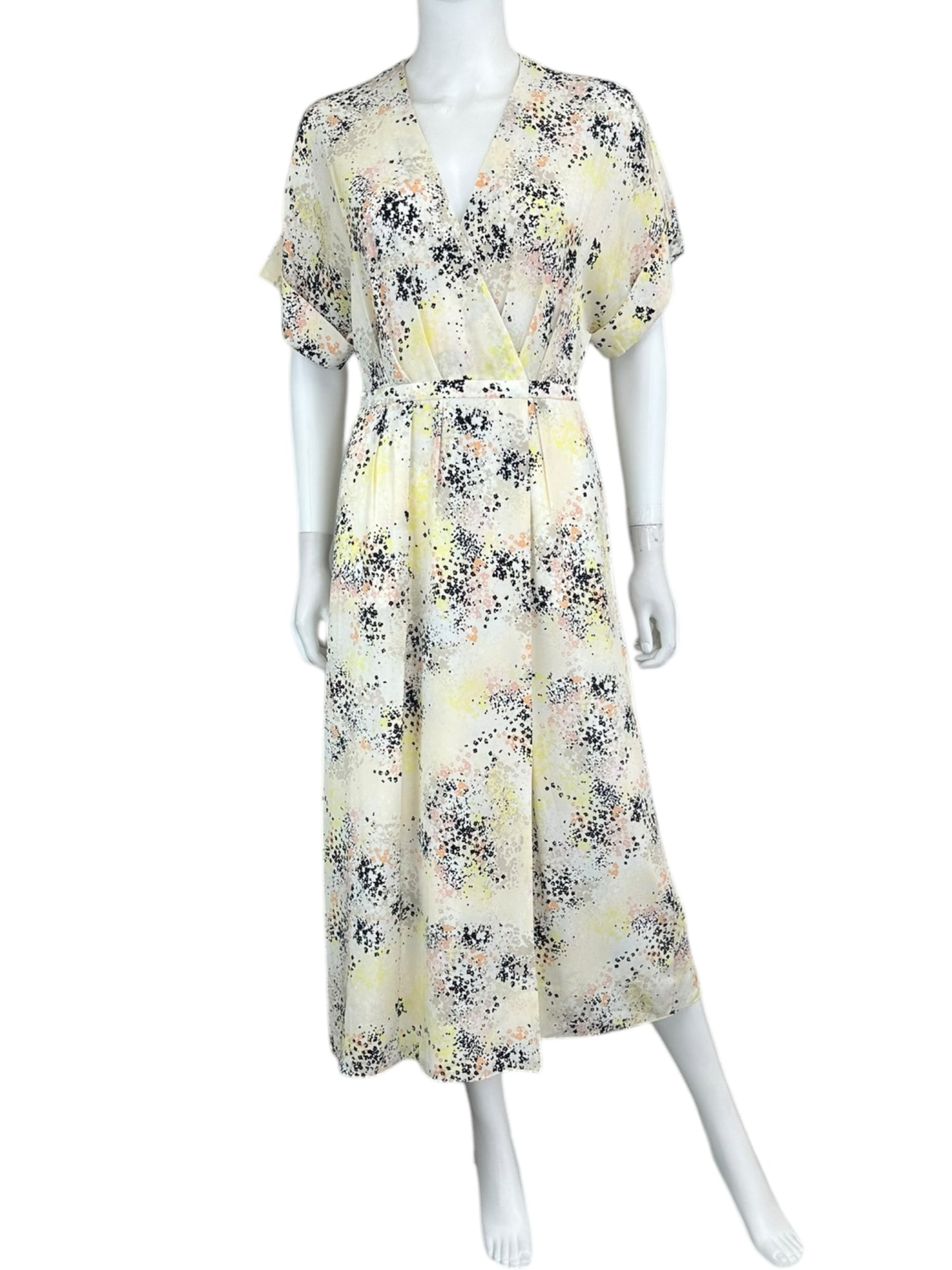 EQUIPMENT Silk Cream Dress Size 4