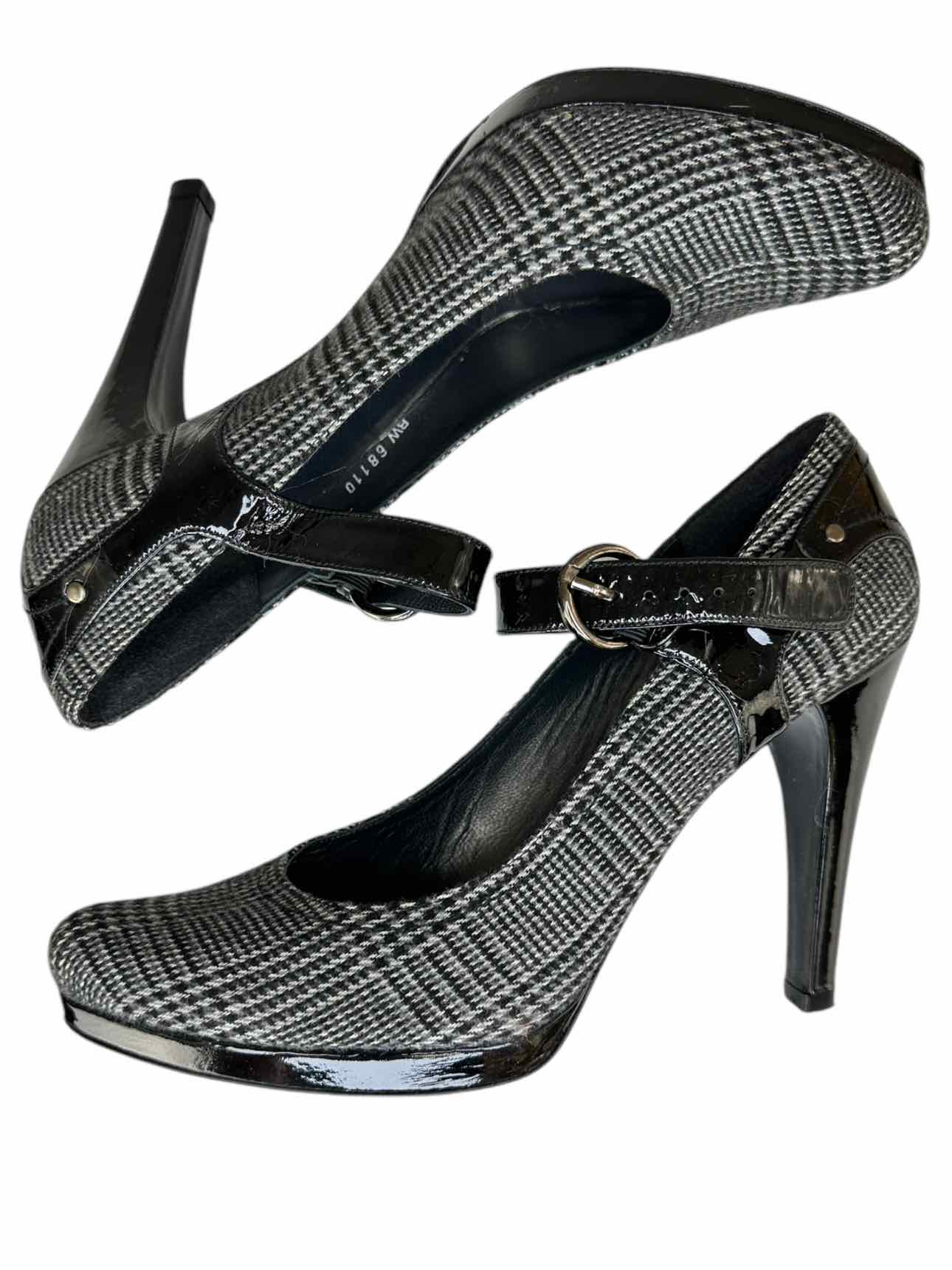 Stuart Weitzman Wool Plaid Pumps Size 8.5