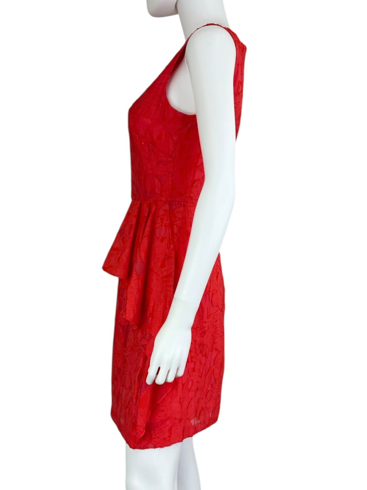 VINCE CAMUTO Red Floral Lace Dress Size 6