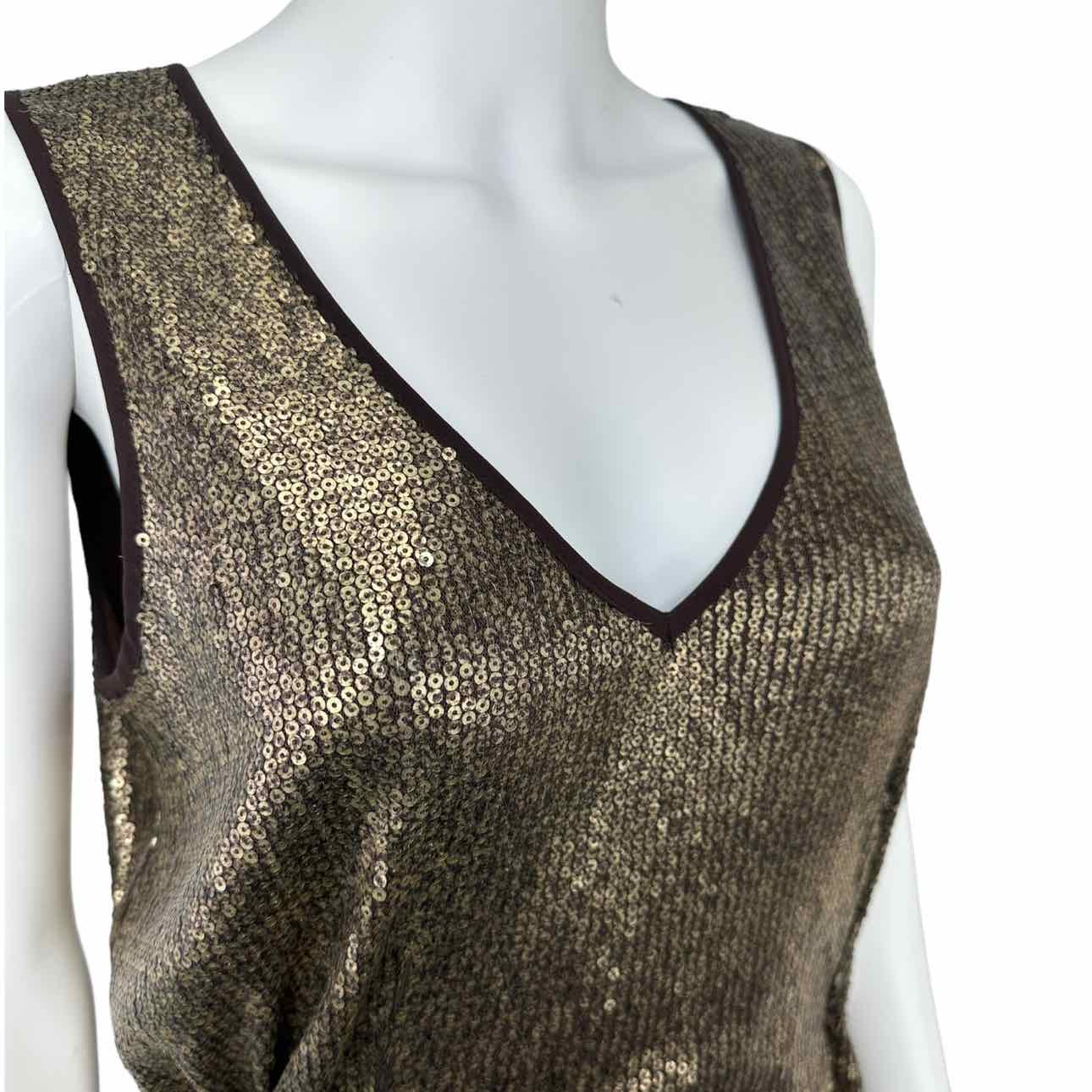 2Brych NWT Metallic Bronze Sequin Top, vneck opening