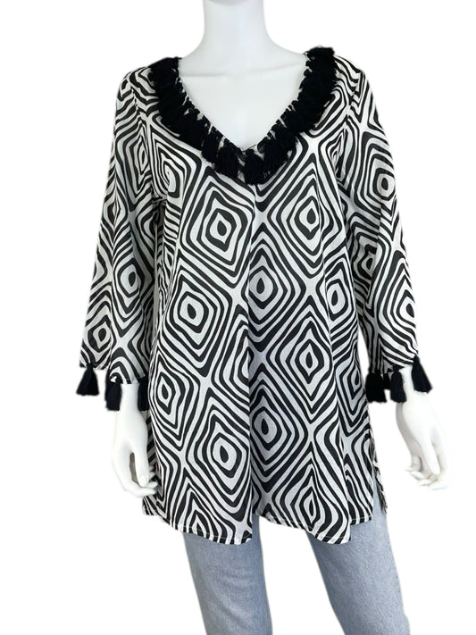 Mudpie NWT Black and White Patterned Tunic Size L