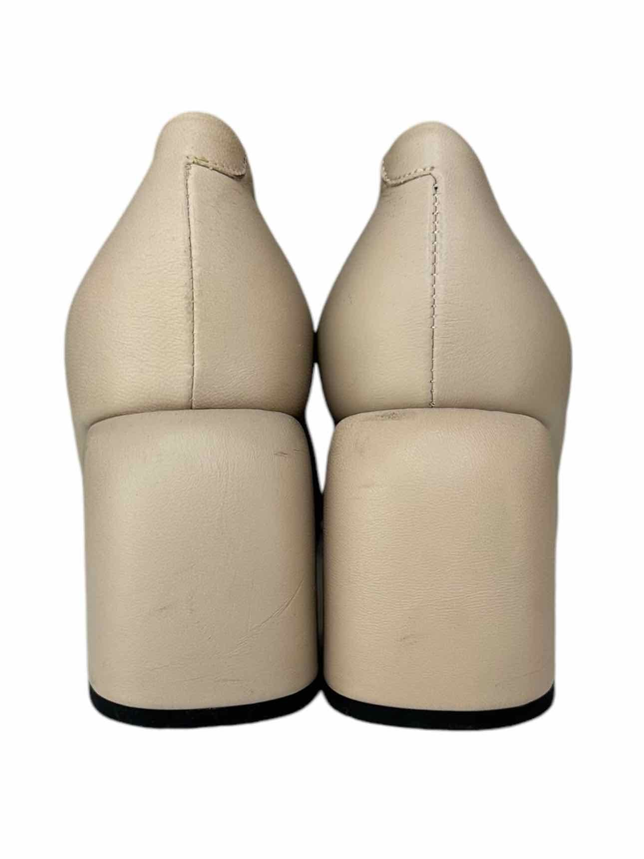 DEAR FRANCES Nude Box Pump Size 38.5