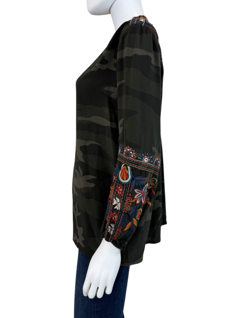 Johnny Was 100% Silk Green Camo Laila Paris Blouse Size S