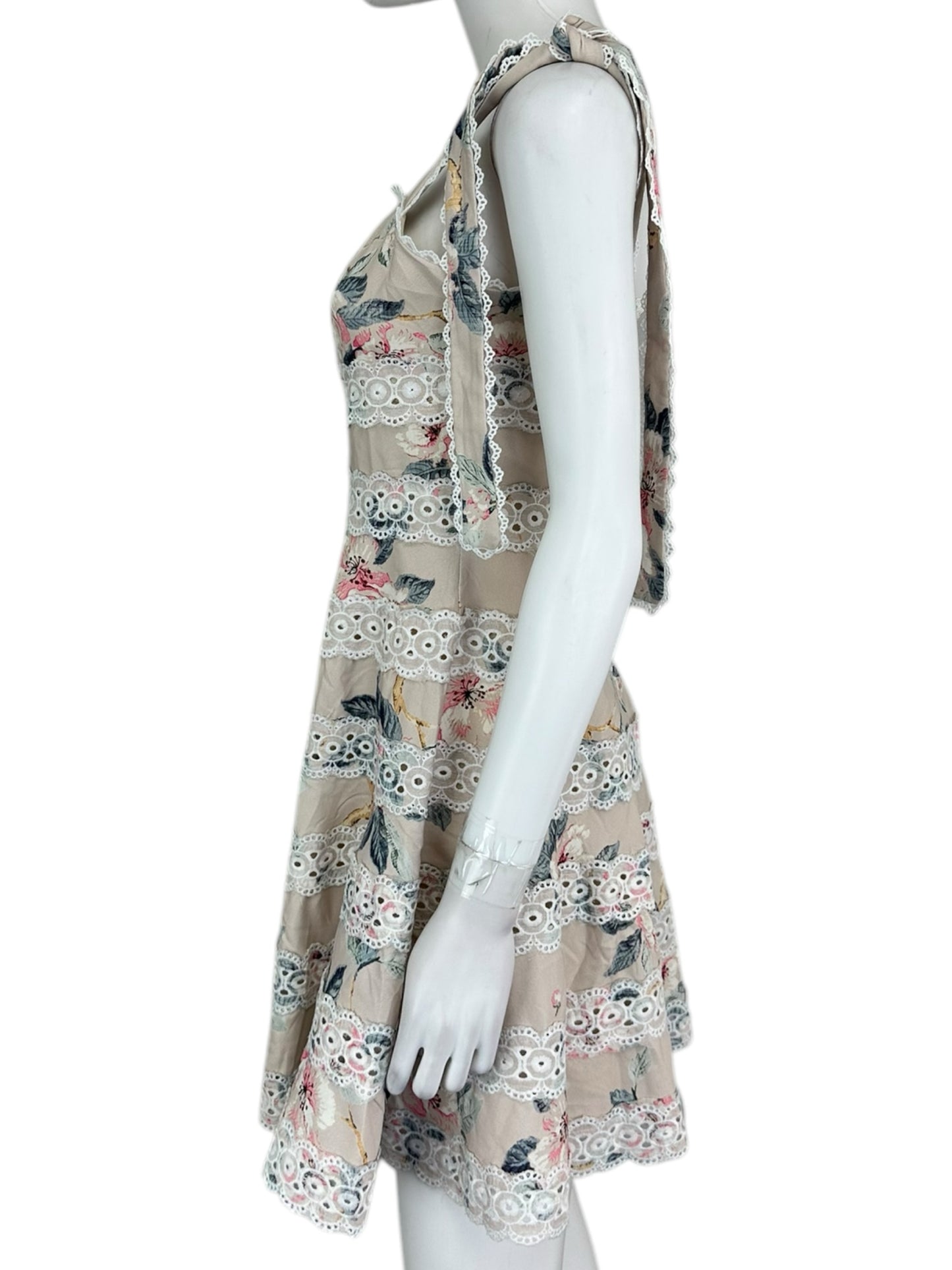 Avantalook Cream Floral Lace Mini Dress Size XS