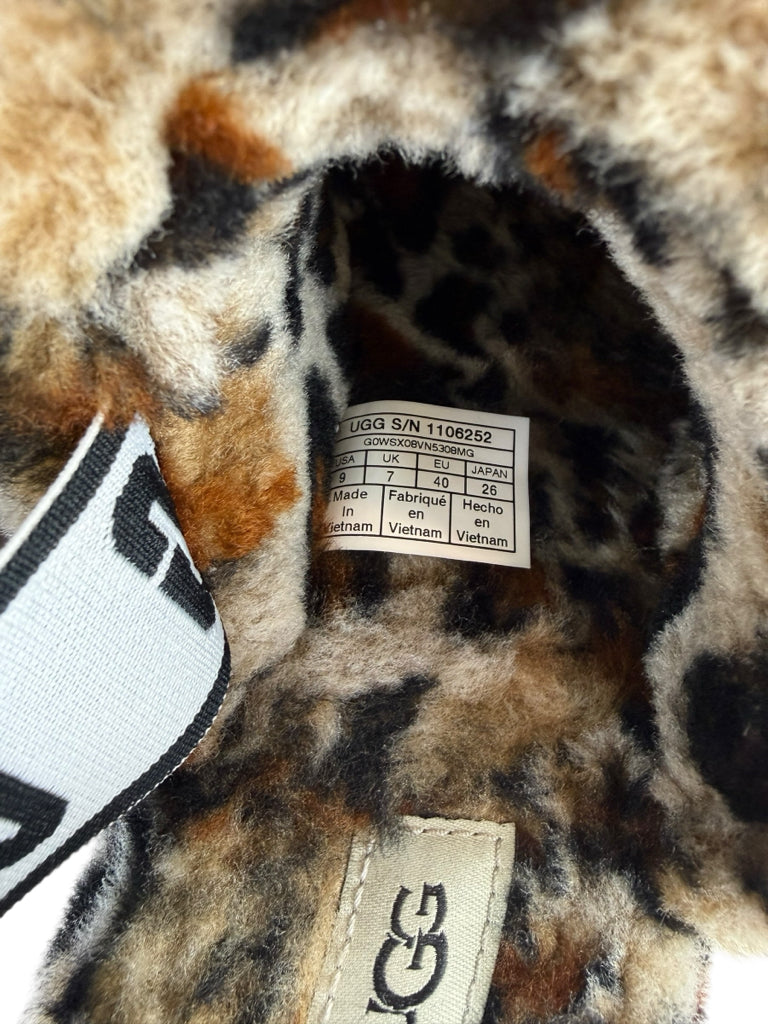 UGG Fluff Yeah Leopard Slides Size 9