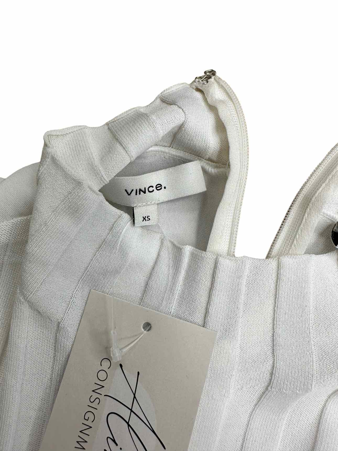 vince. White Ribbed Mock Neck Shell Size XS