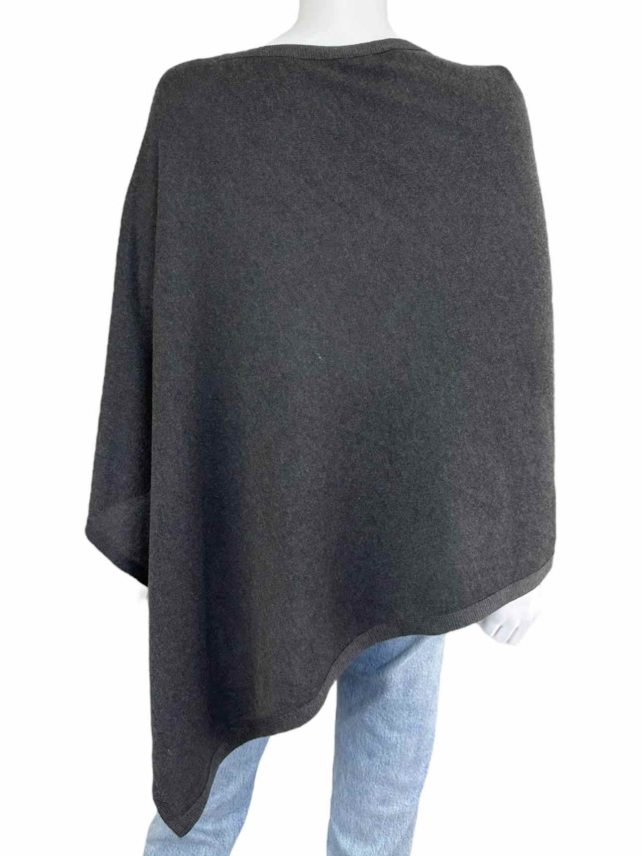 EILEEN FISHER Gray Knit Shawl Size O/S