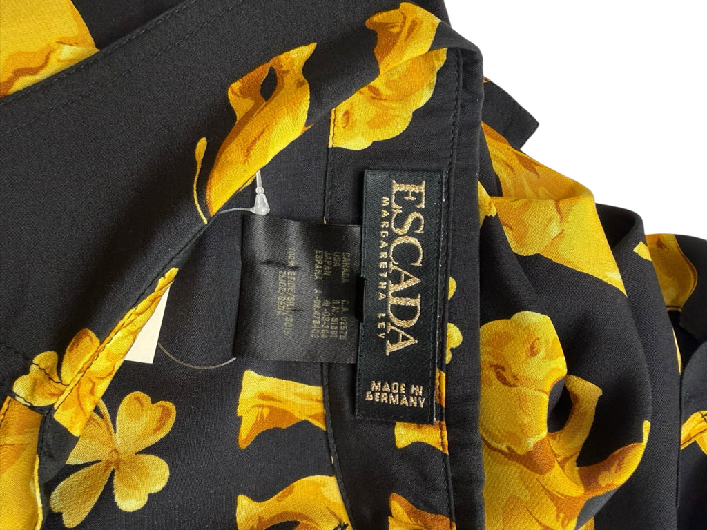 ESCADA Size 38 Button-Down Shirt