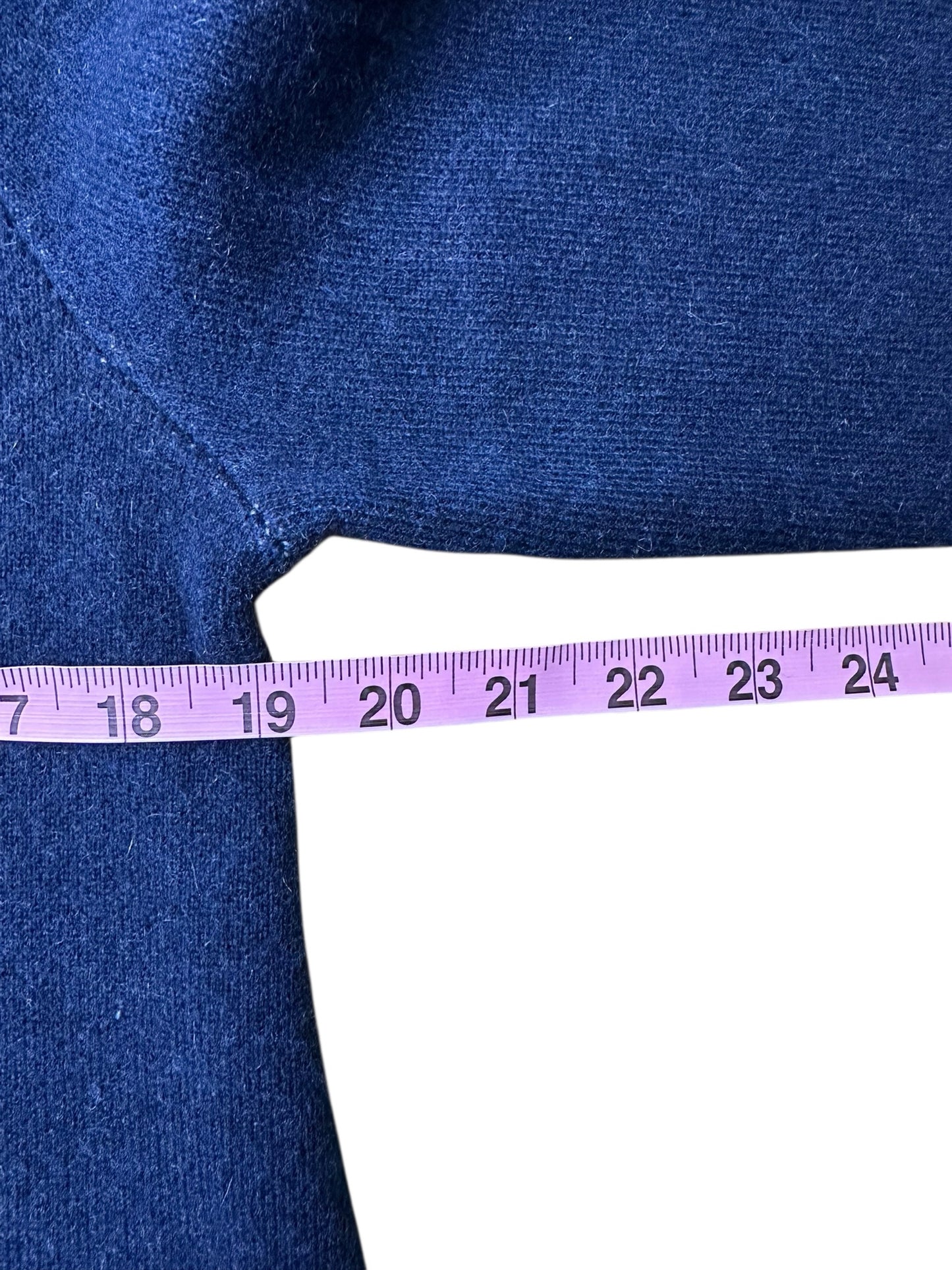 TAHARI Navy 100% Cashmere Sweater Size M