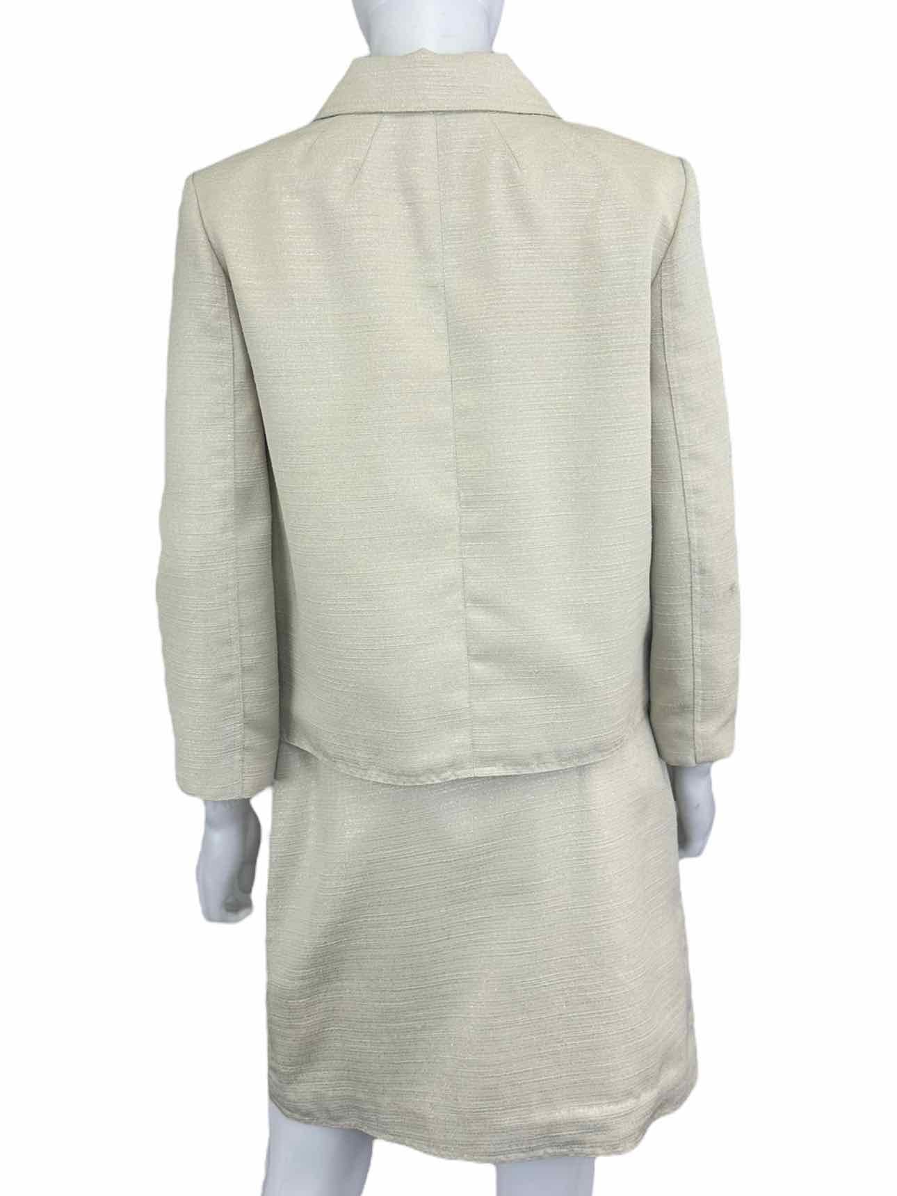 WALTER Ivory Blazer and Skirt 2 PC Set Size 6