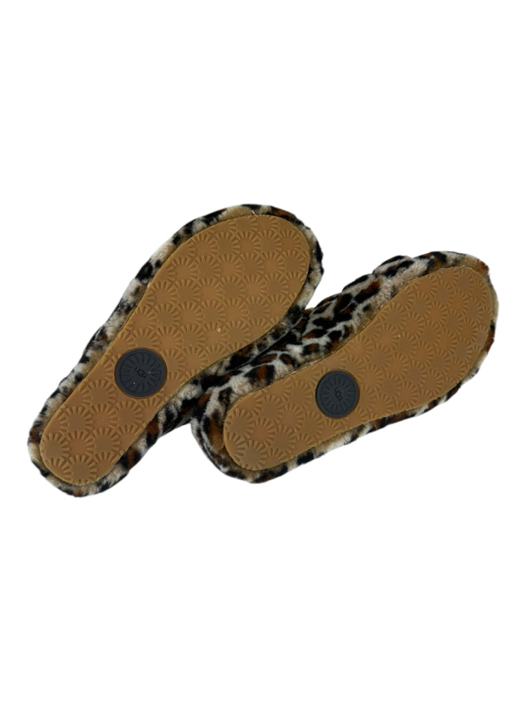 UGG Fluff Yeah Leopard Slides Size 9