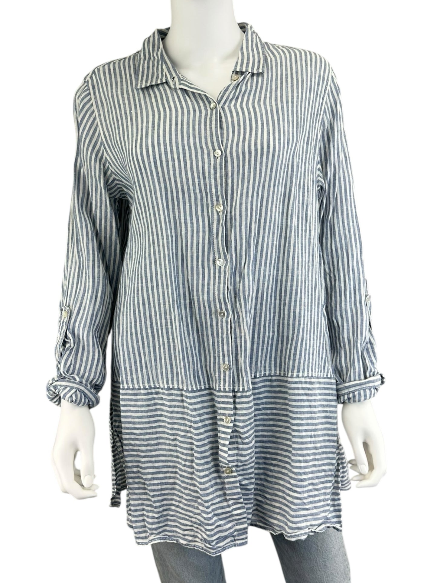 TAHARI 100% Linen Blue Striped Button-down Size L