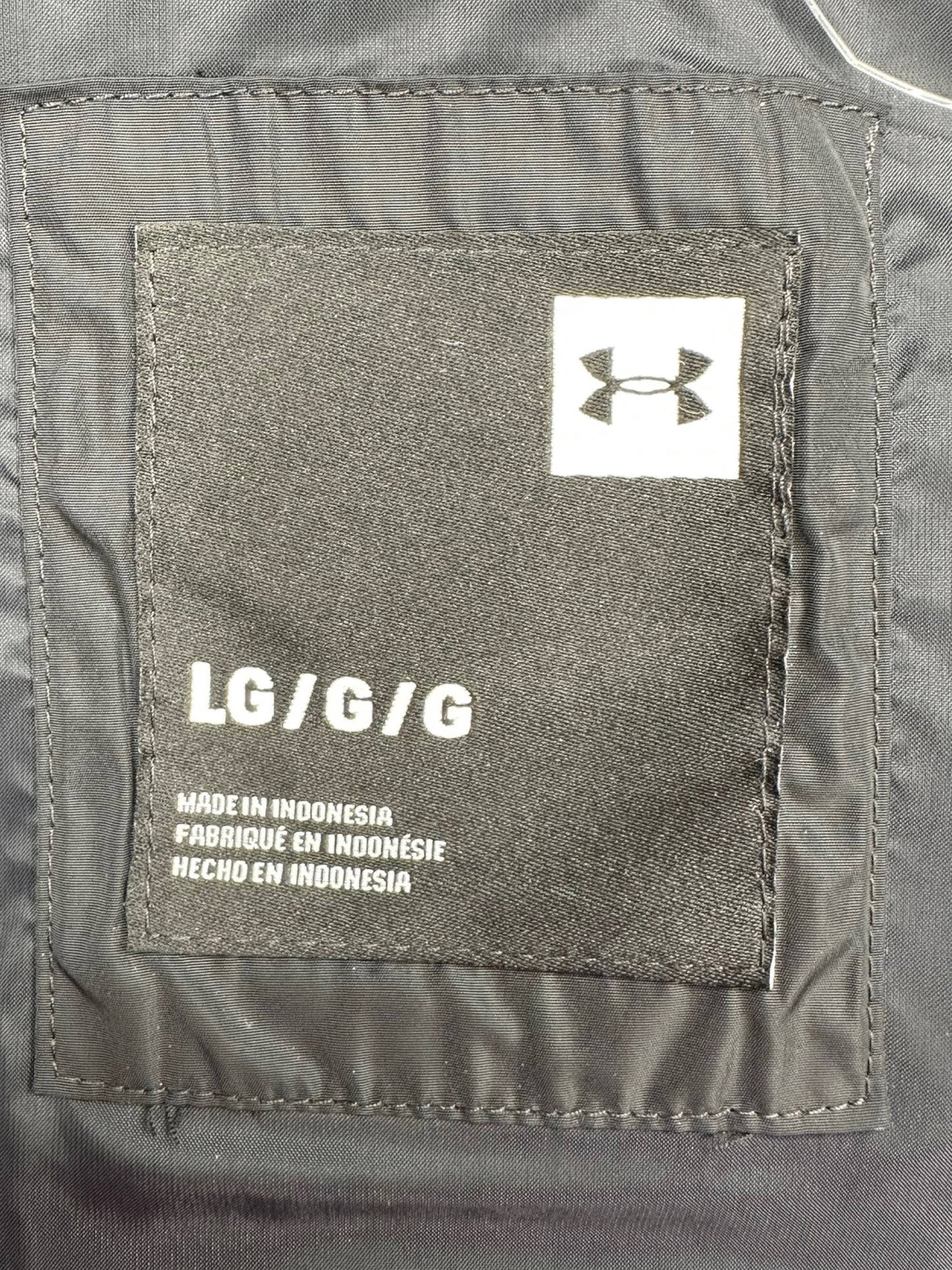 Under Armour Black Puffer Vest Size L