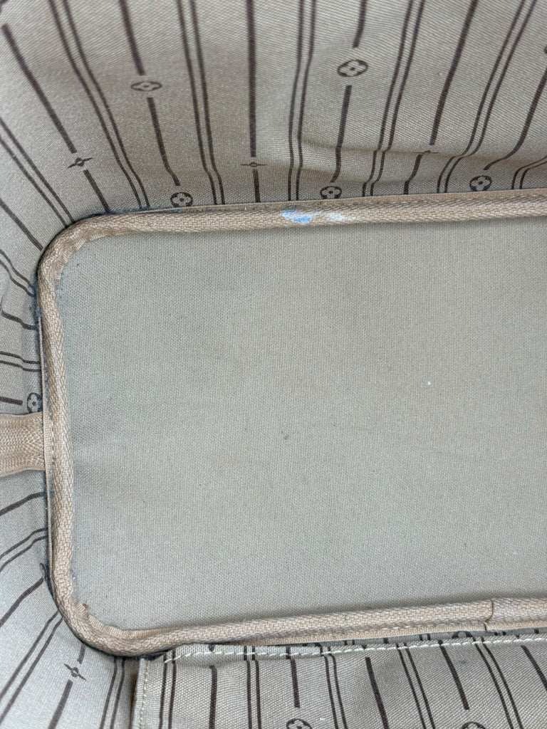 Louis Vuitton Neverfull MM Tote Bag Purse