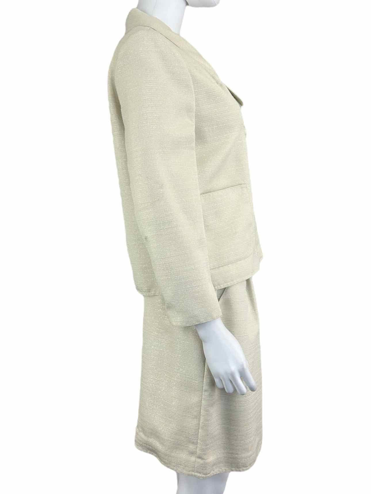 WALTER Ivory Blazer and Skirt 2 PC Set Size 6