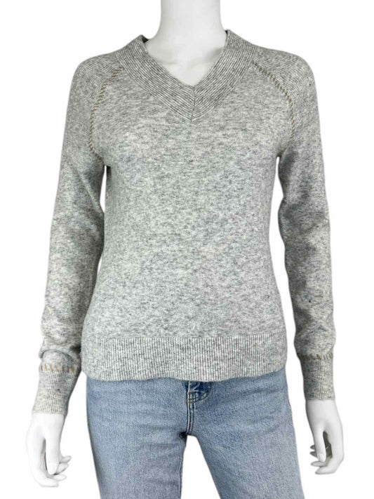 a loves a Gray V-Neck Sweater Size XS