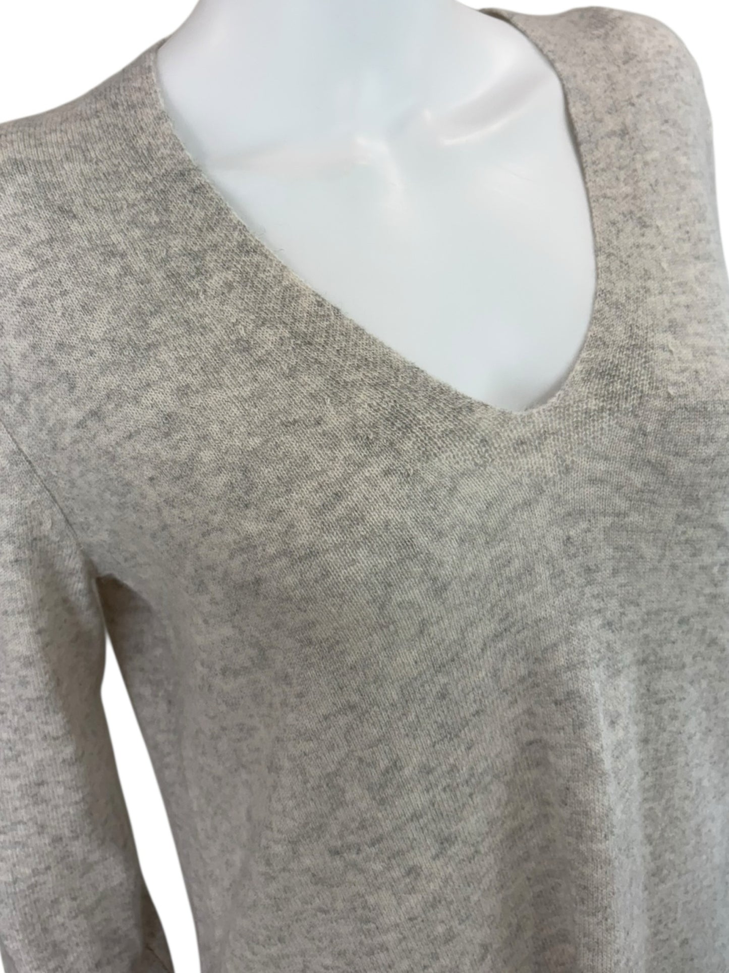 WHITE + WARREN Gray 100% Cashmere Sweater Size XS