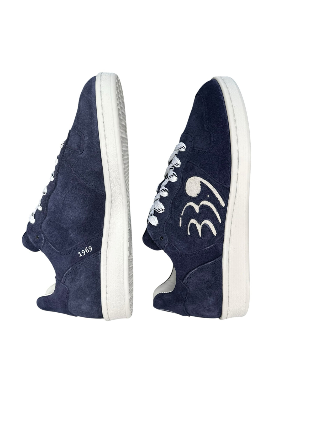 33.9 Women's Navy Blue Suede Signature Sneaker Size 37