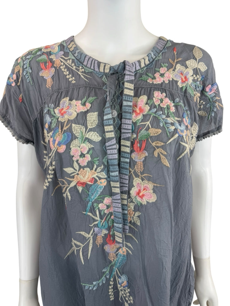 Johnny Was Gray Floral Embroidered Dreaming Blouse Size M