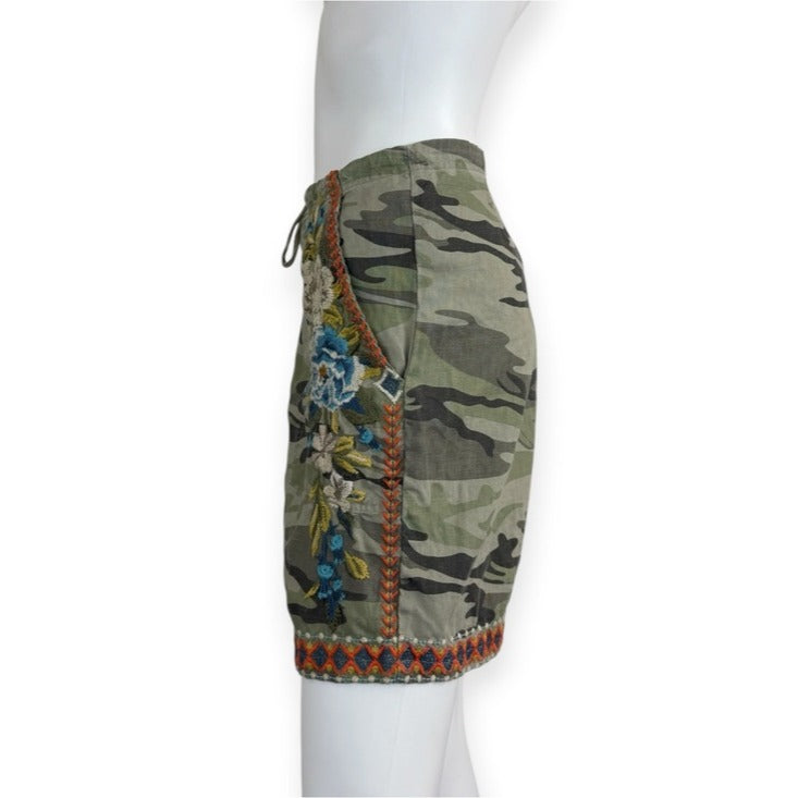 Johnny Was JWLA Green Linen Saguaro Camo Embroidered Shorts Size L