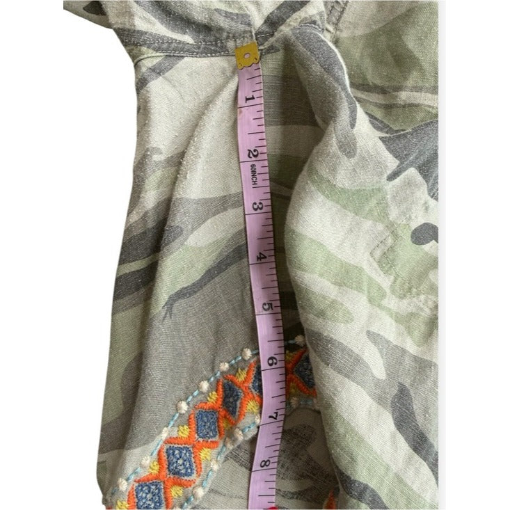 Johnny Was JWLA Green Linen Saguaro Camo Embroidered Shorts Size L