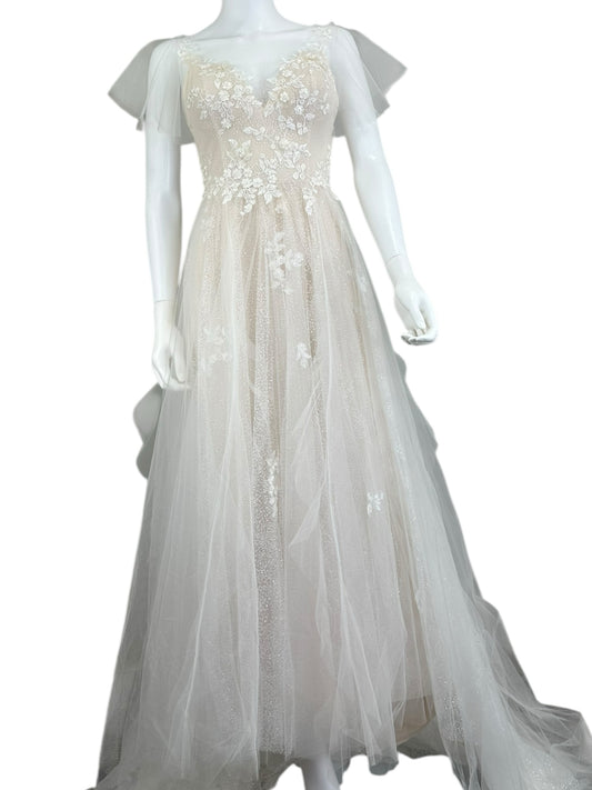 Chic Nostalgia Ivory Lace Maxi Dress Size 6