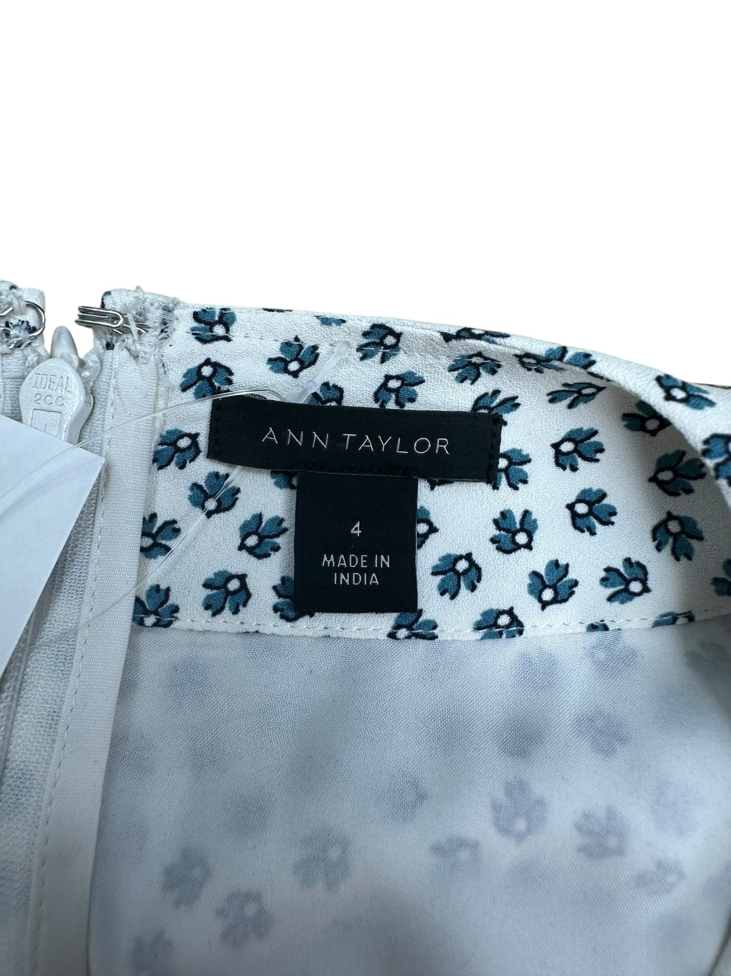 Ann Taylor Blue Floral Print Casual Dress Size 4