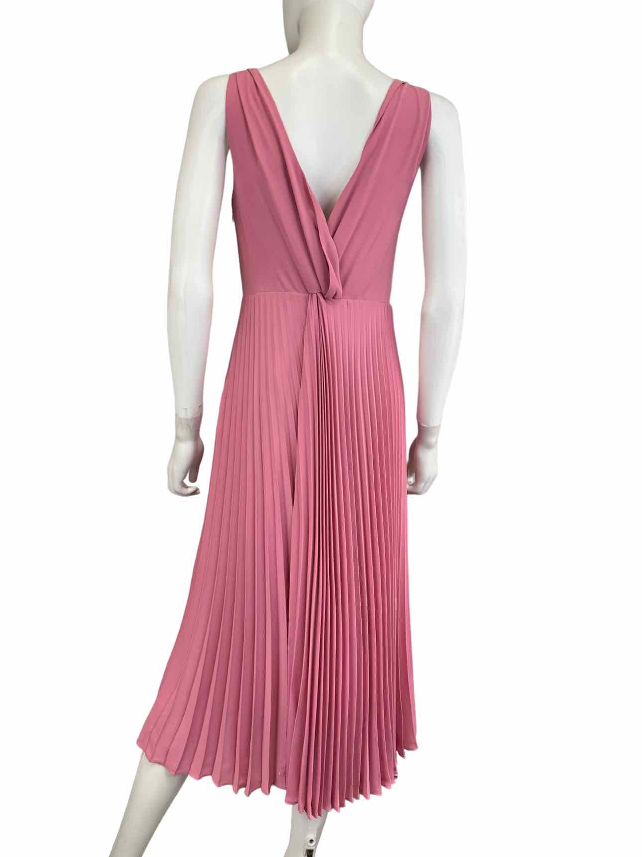 vince. NWT Pink Pleated Midi Dress Size 6