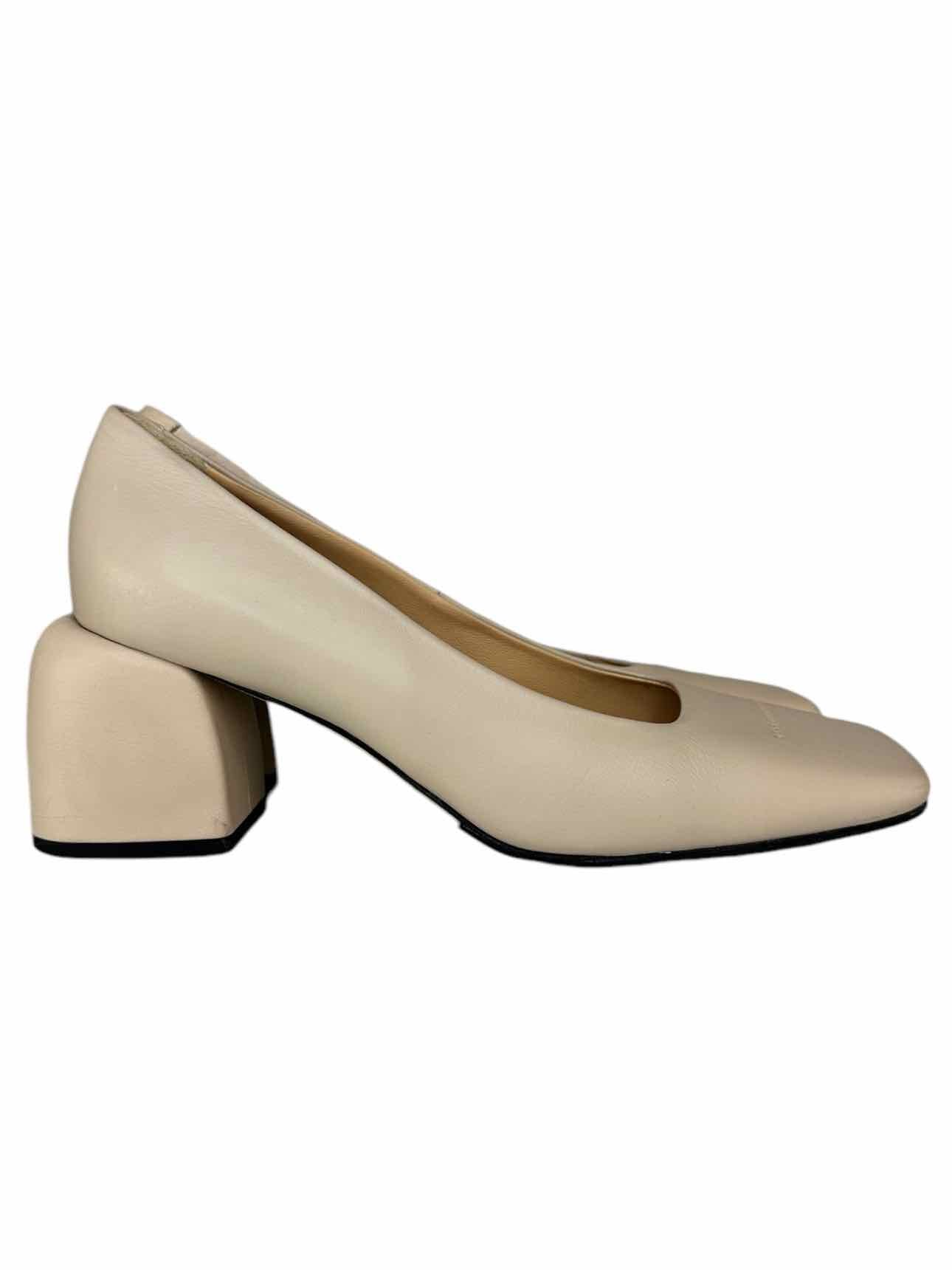 DEAR FRANCES Nude Box Pump Size 38.5