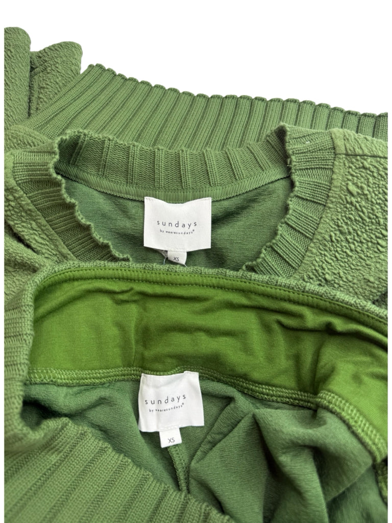 sundays Size XS 2 PC Knit Set