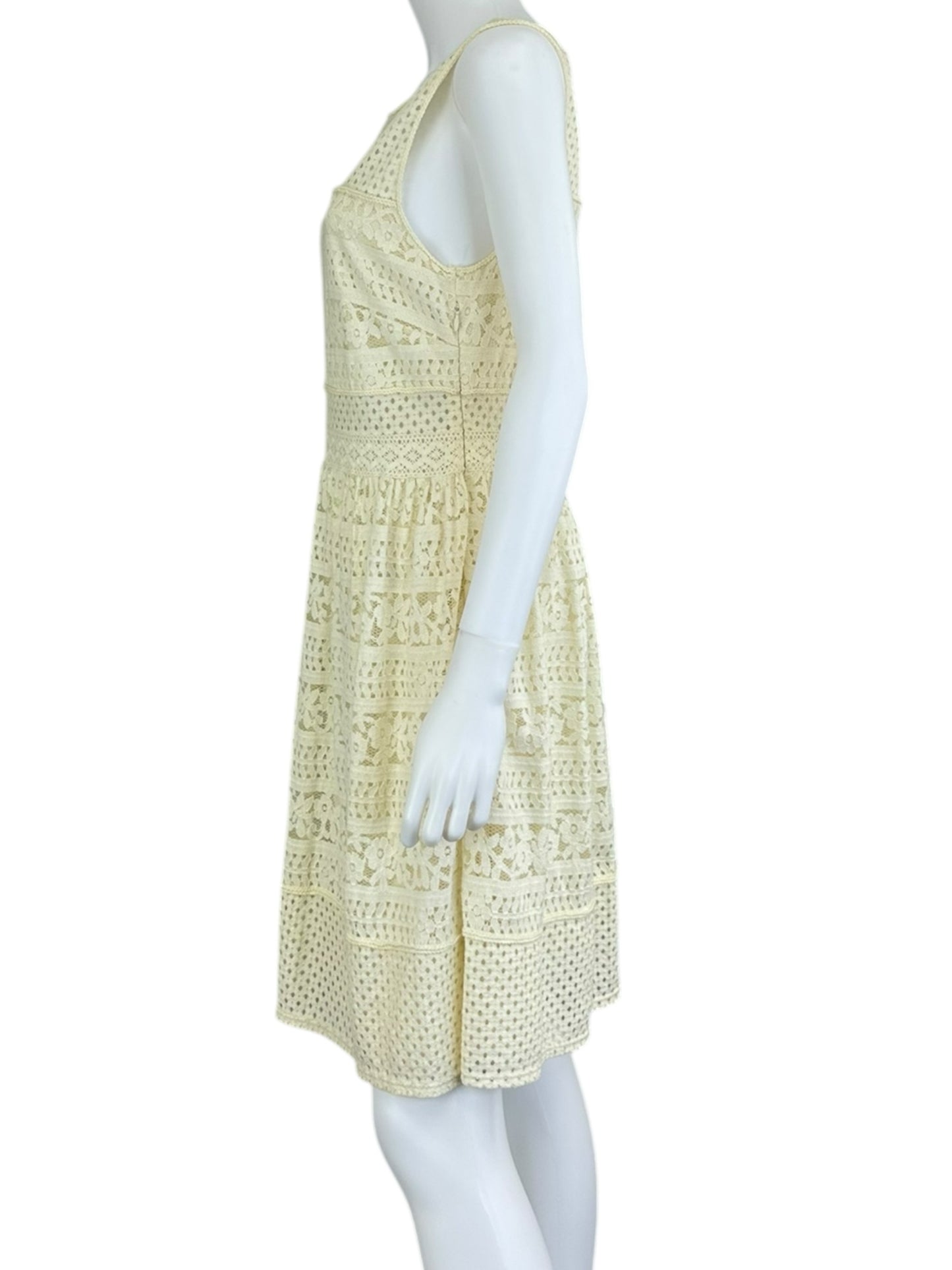chelsea & violet Ivory Dress Size M