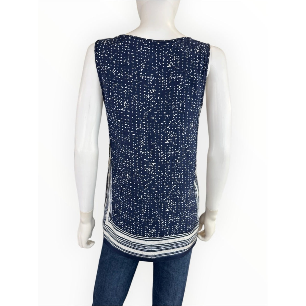 Vince Navy Blue & White Scarf Print Dotted 100% Silk Tank Top Size S
